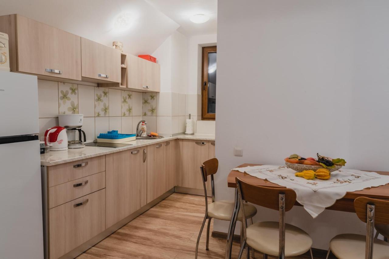 Smb Holiday Apartment Brasov Exterior photo